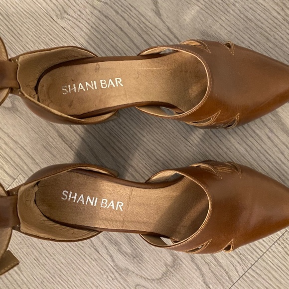 Shani Bar strappy Mary Janes - Picture 3 of 5